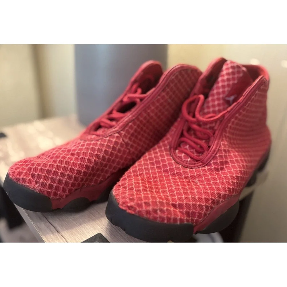 Nike Boys Air Jordan‎ Horizon 823583-600 Red Basketball Shoes Sneakers Size 6.5Y